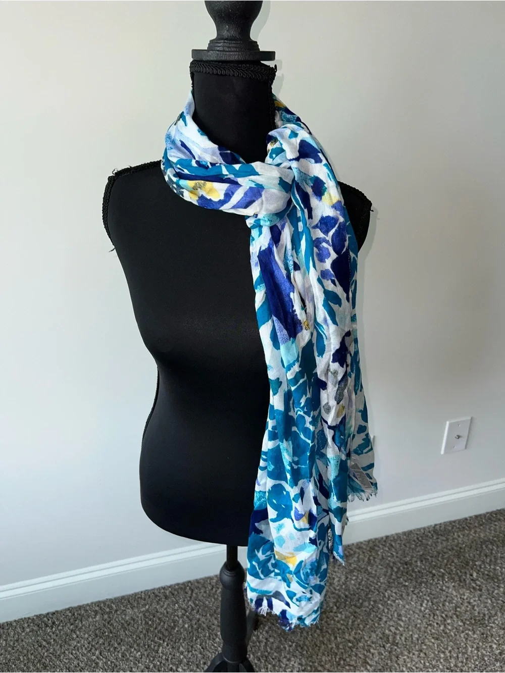 Chico's Blue Floral Lightweight Modal Silk Scarf Resortwear